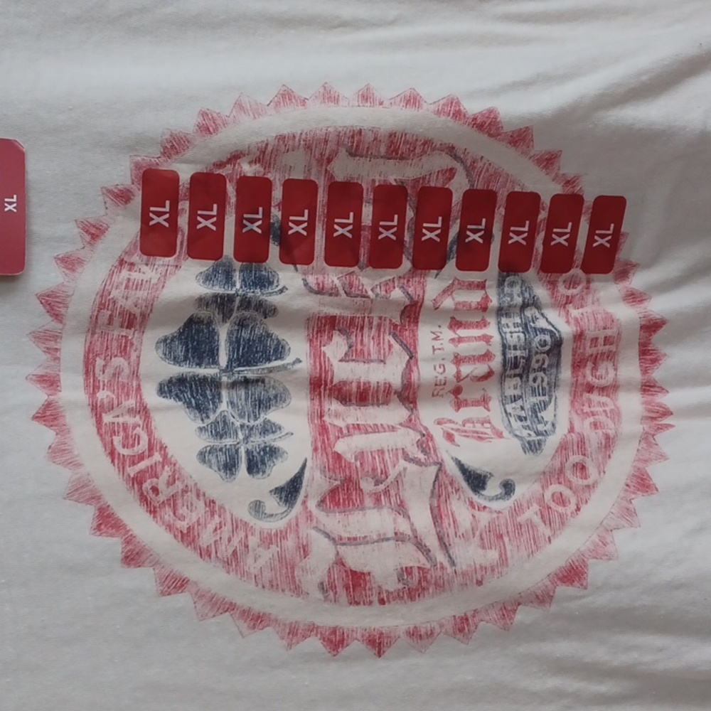 Lucky Brand Men's T-shirt - Picture 3 of 11